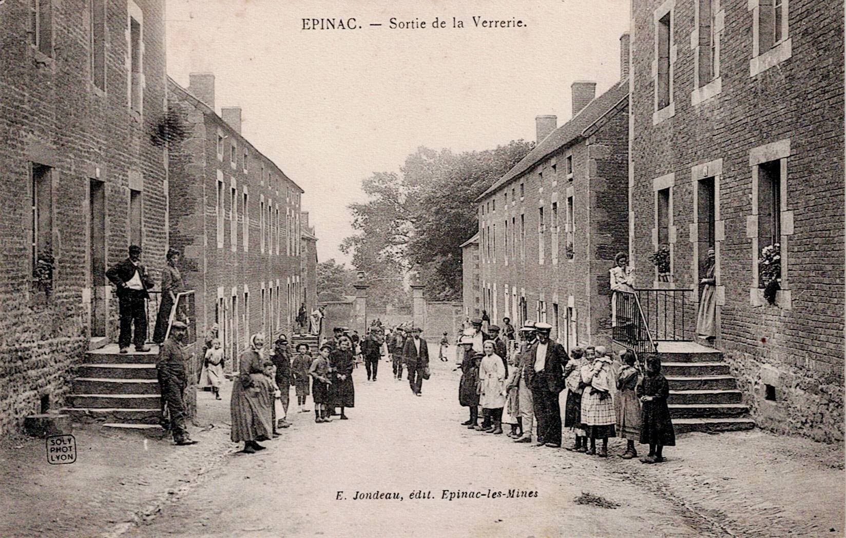 Épinac-les-Mines - Sortie de la verrerie